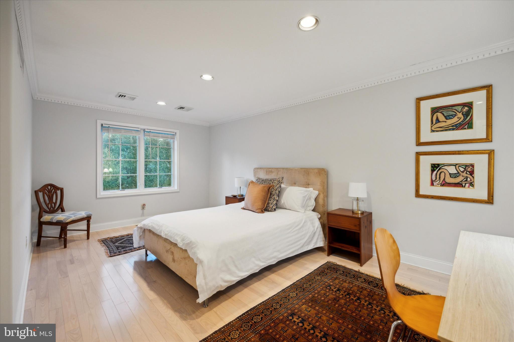 GLADWYNE - Residential