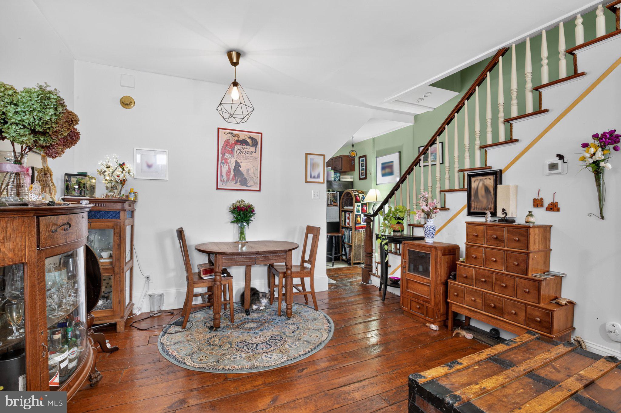 1006 BAINBRIDGE STREET 1