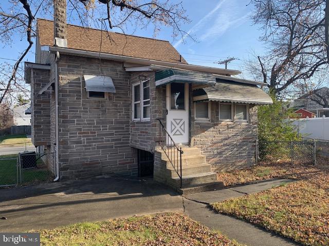 FAIRLAWN - Residential