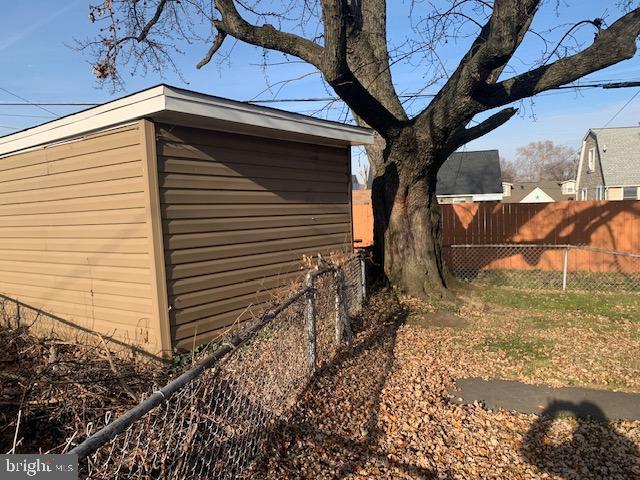 FAIRLAWN - Residential