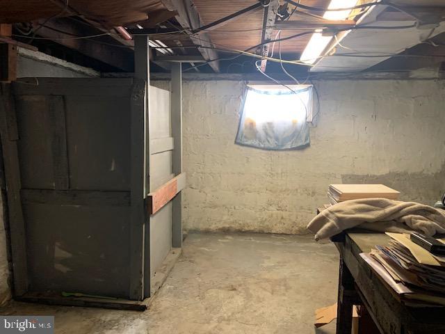 FAIRLAWN - Residential