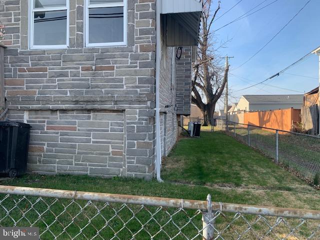 FAIRLAWN - Residential