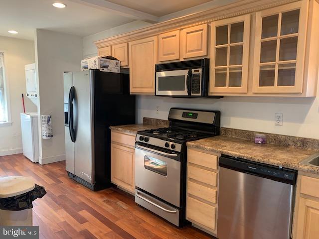 FAIRLAWN - Residential