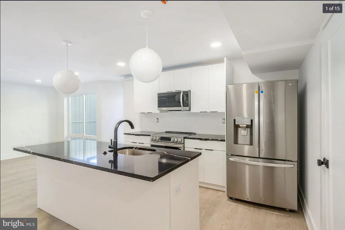 FAIRMOUNT - Residential Lease