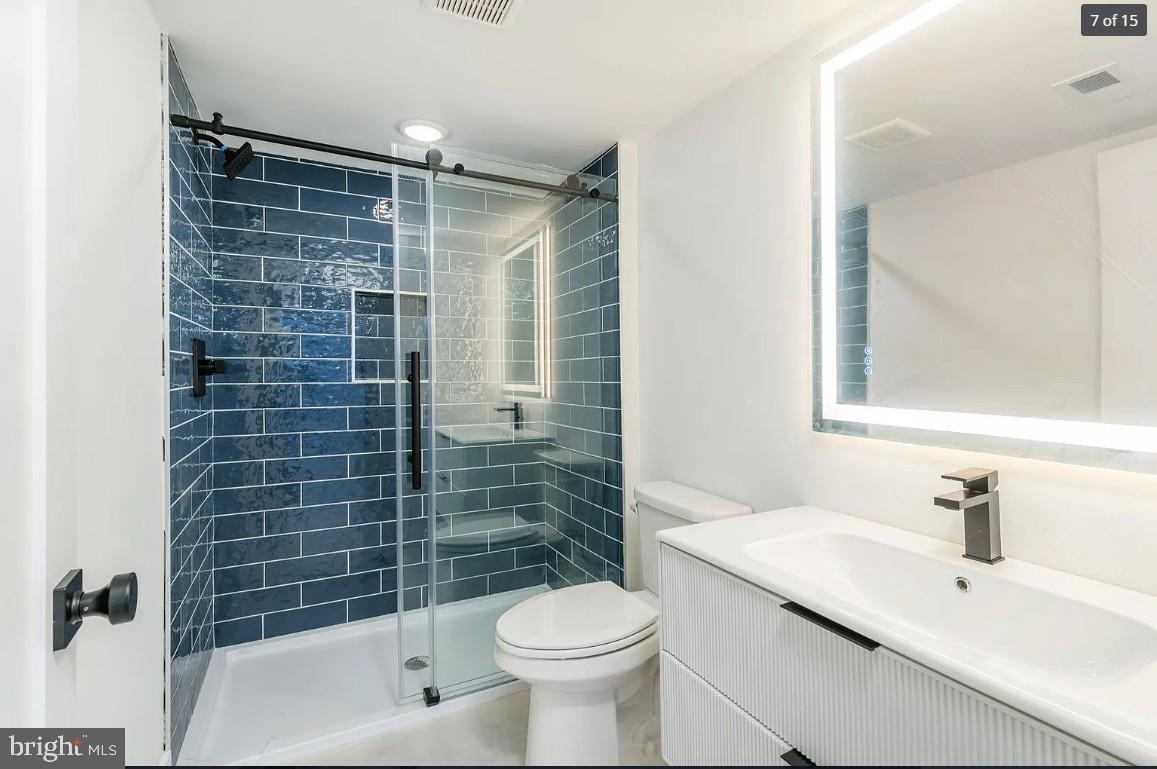 FAIRMOUNT - Residential Lease