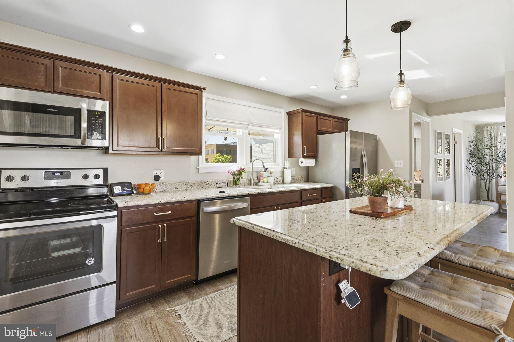 ROSEDALE - Residential