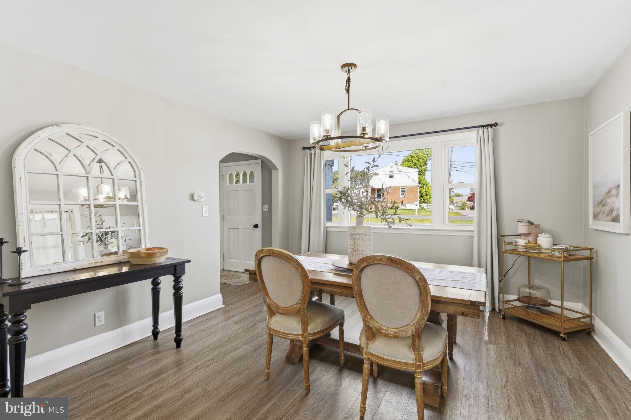 ROSEDALE - Residential