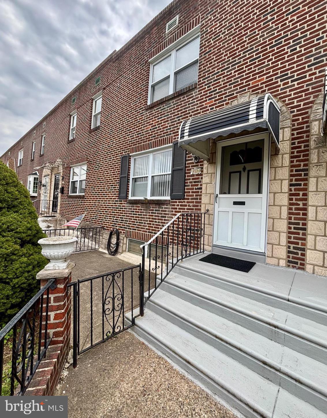 PHILADELPHIA - Residential