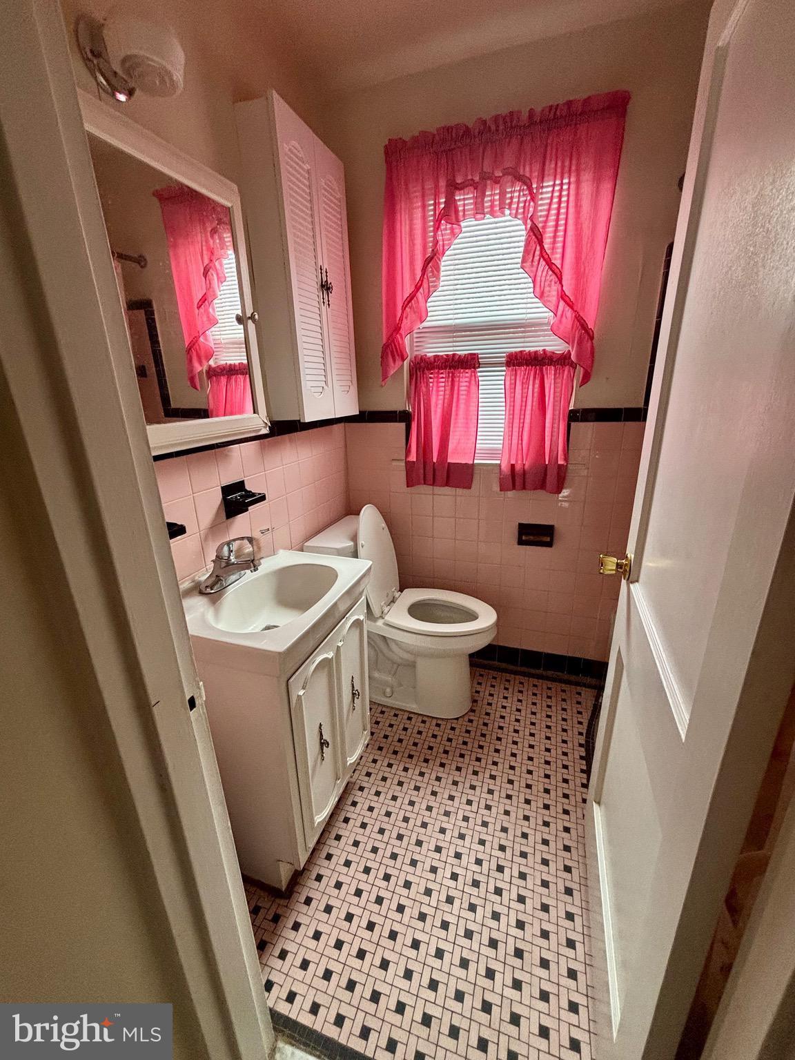 PHILADELPHIA - Residential