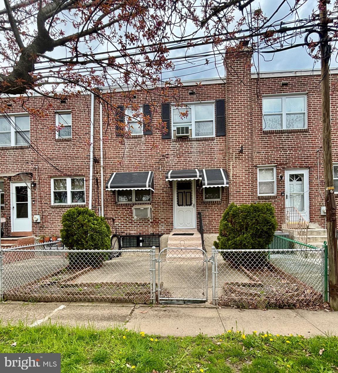 PHILADELPHIA - Residential