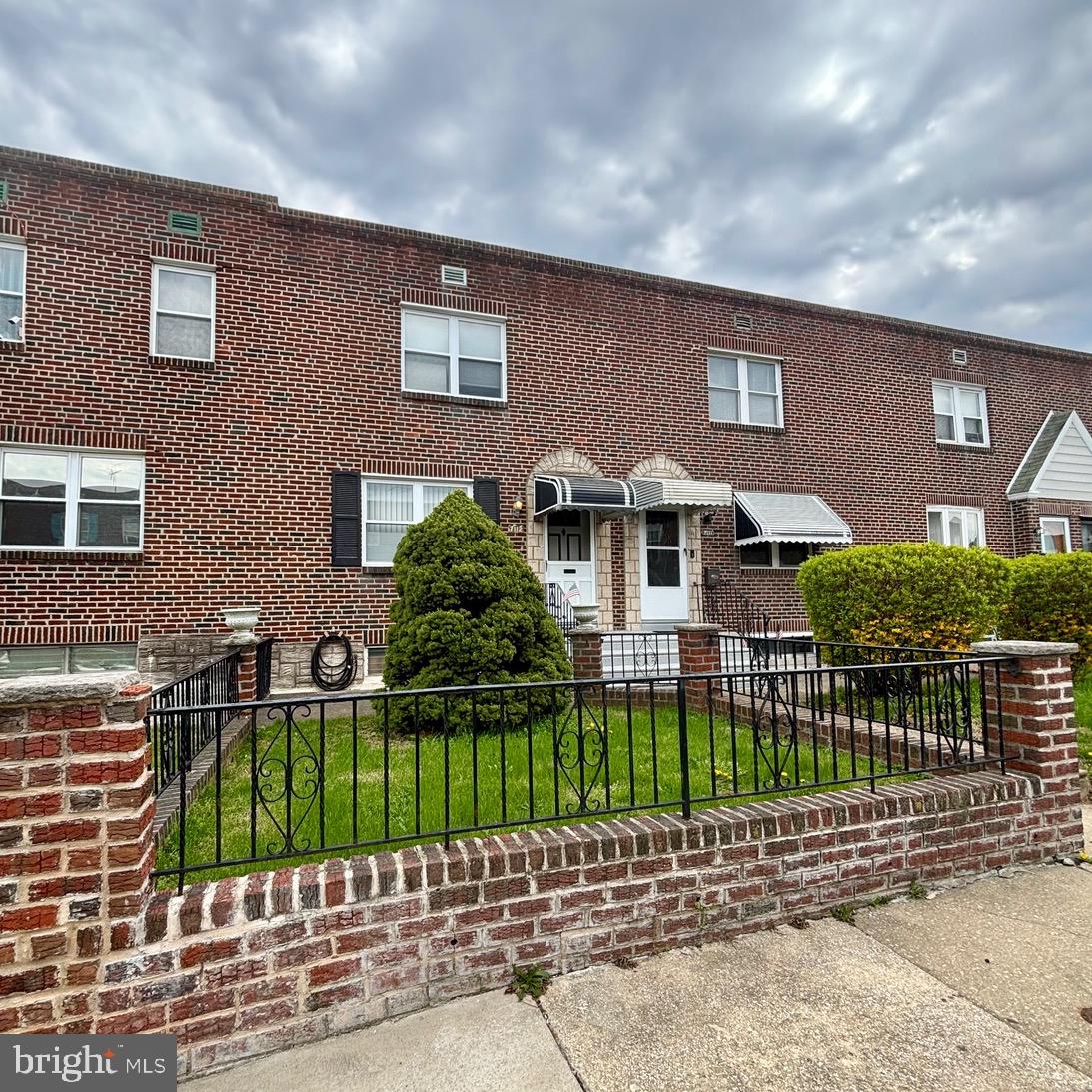 PHILADELPHIA - Residential