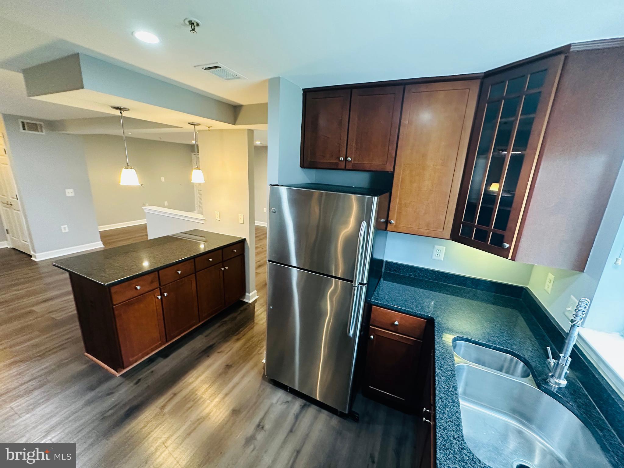 WEST VILLAGE OF SHIRLINGTON - Residential