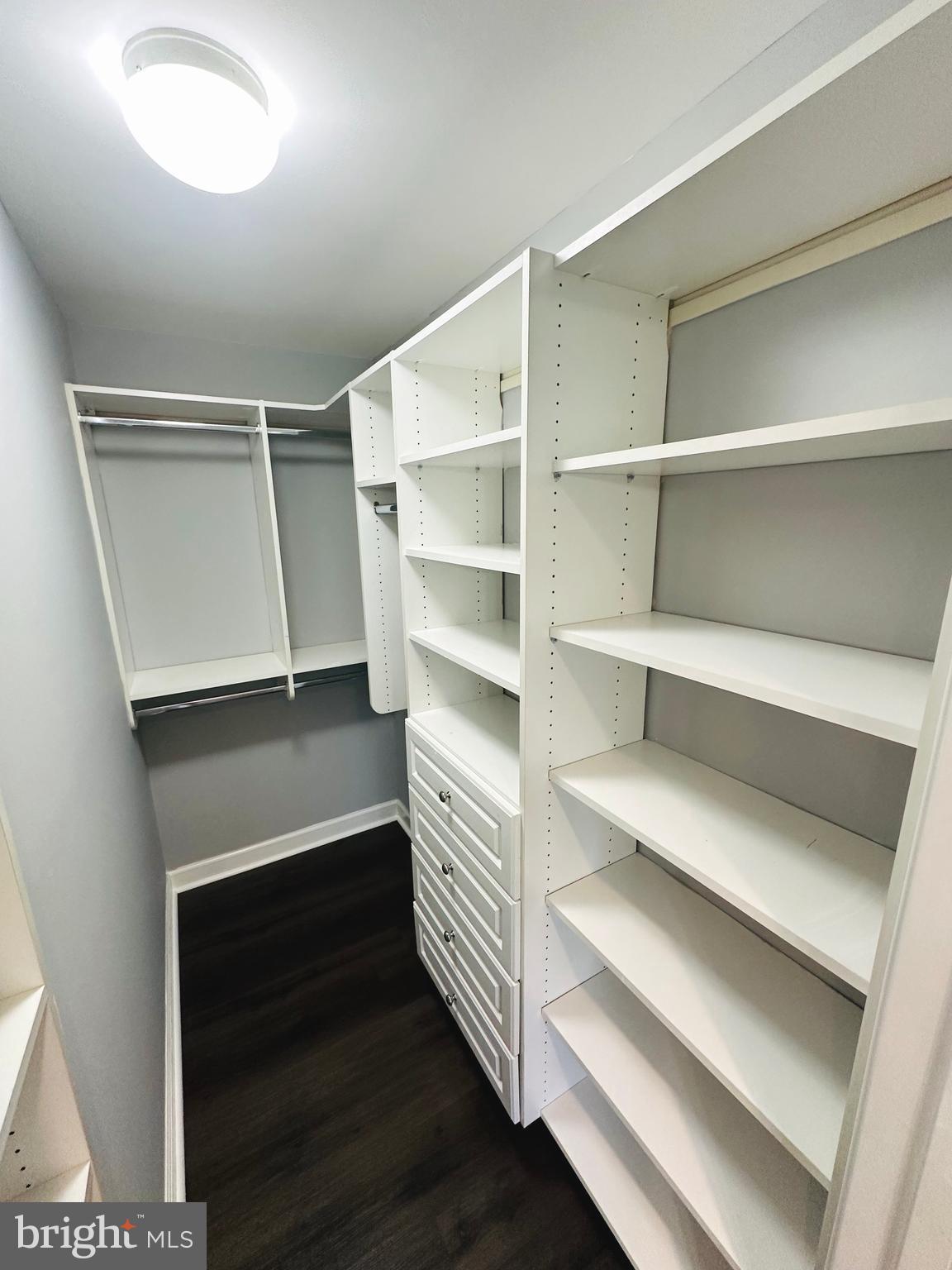 WEST VILLAGE OF SHIRLINGTON - Residential