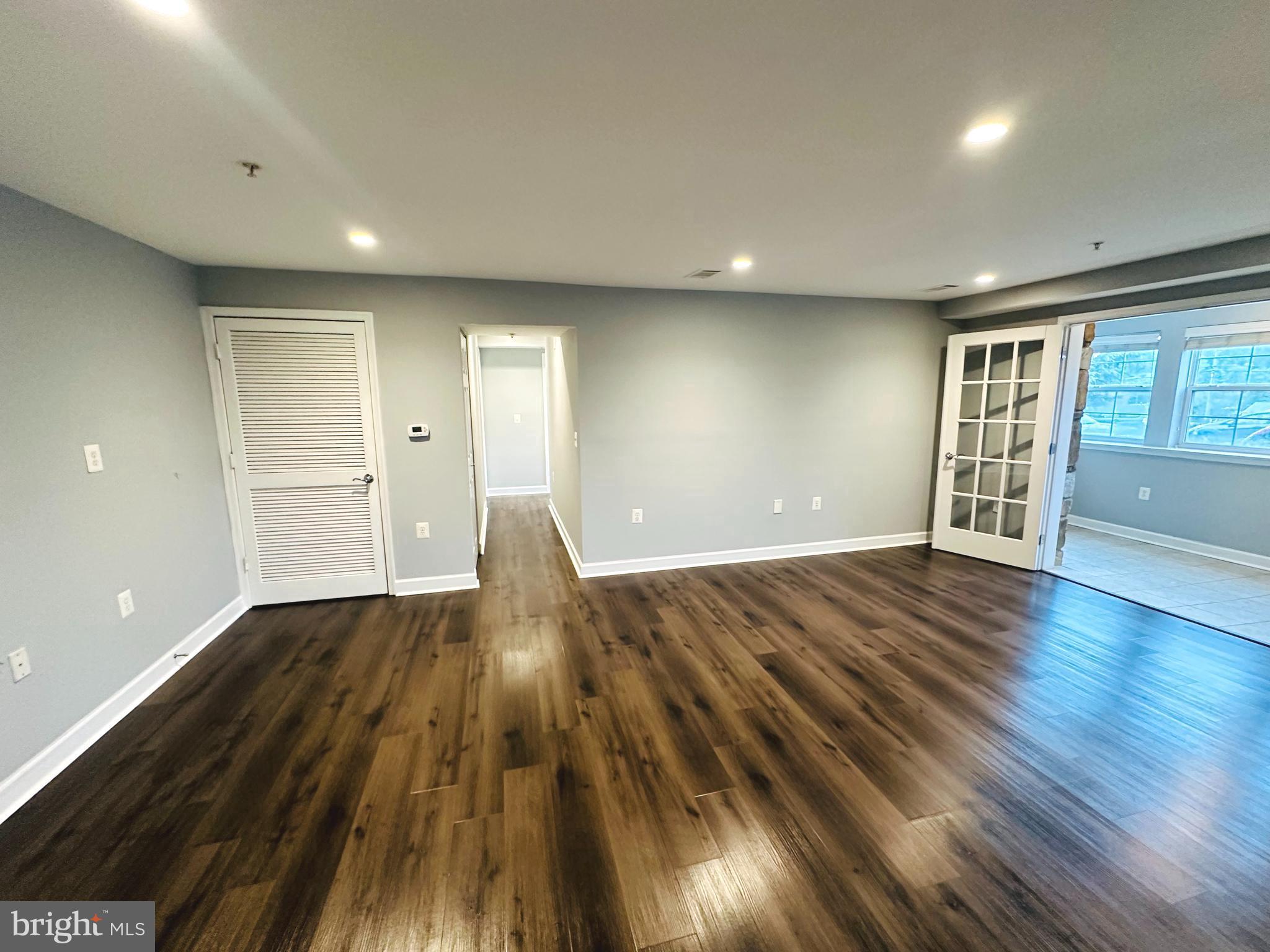 WEST VILLAGE OF SHIRLINGTON - Residential