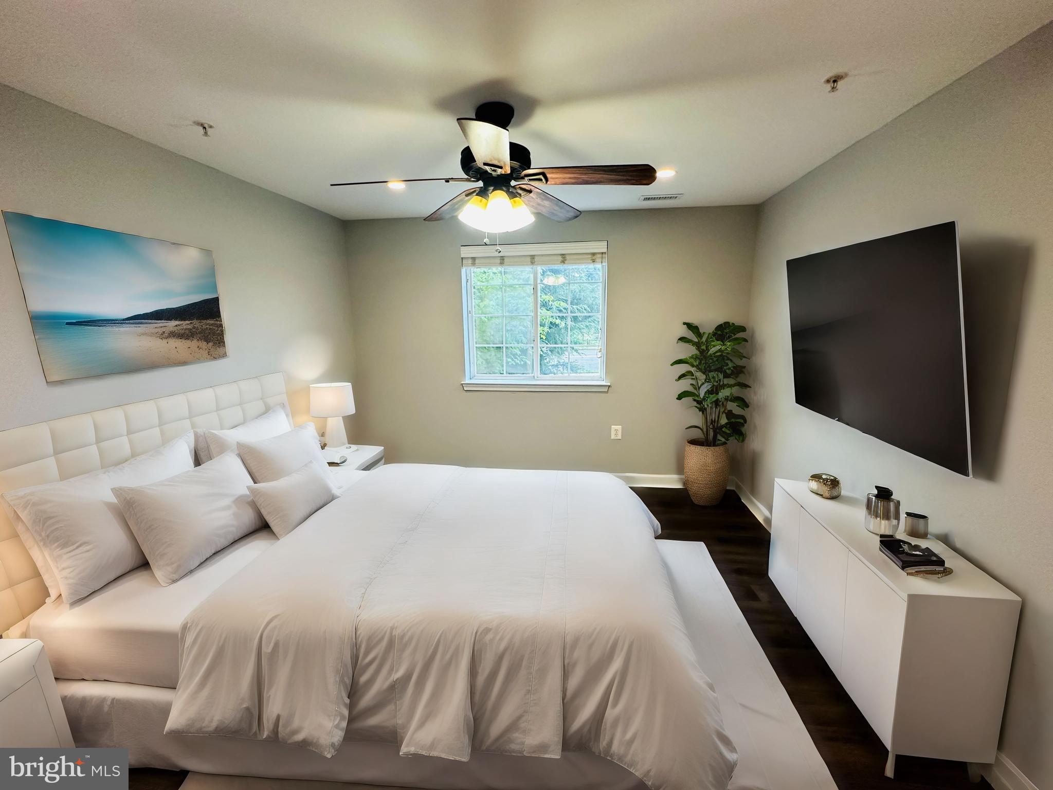 WEST VILLAGE OF SHIRLINGTON - Residential