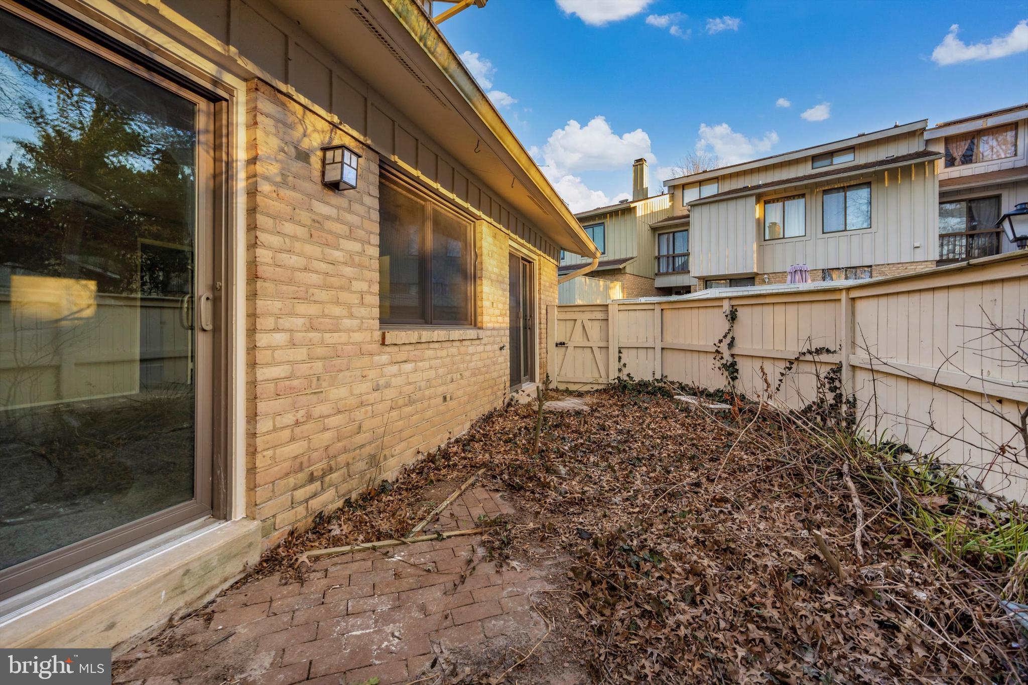 VILLAGE OF CLARYS FOREST - Residential