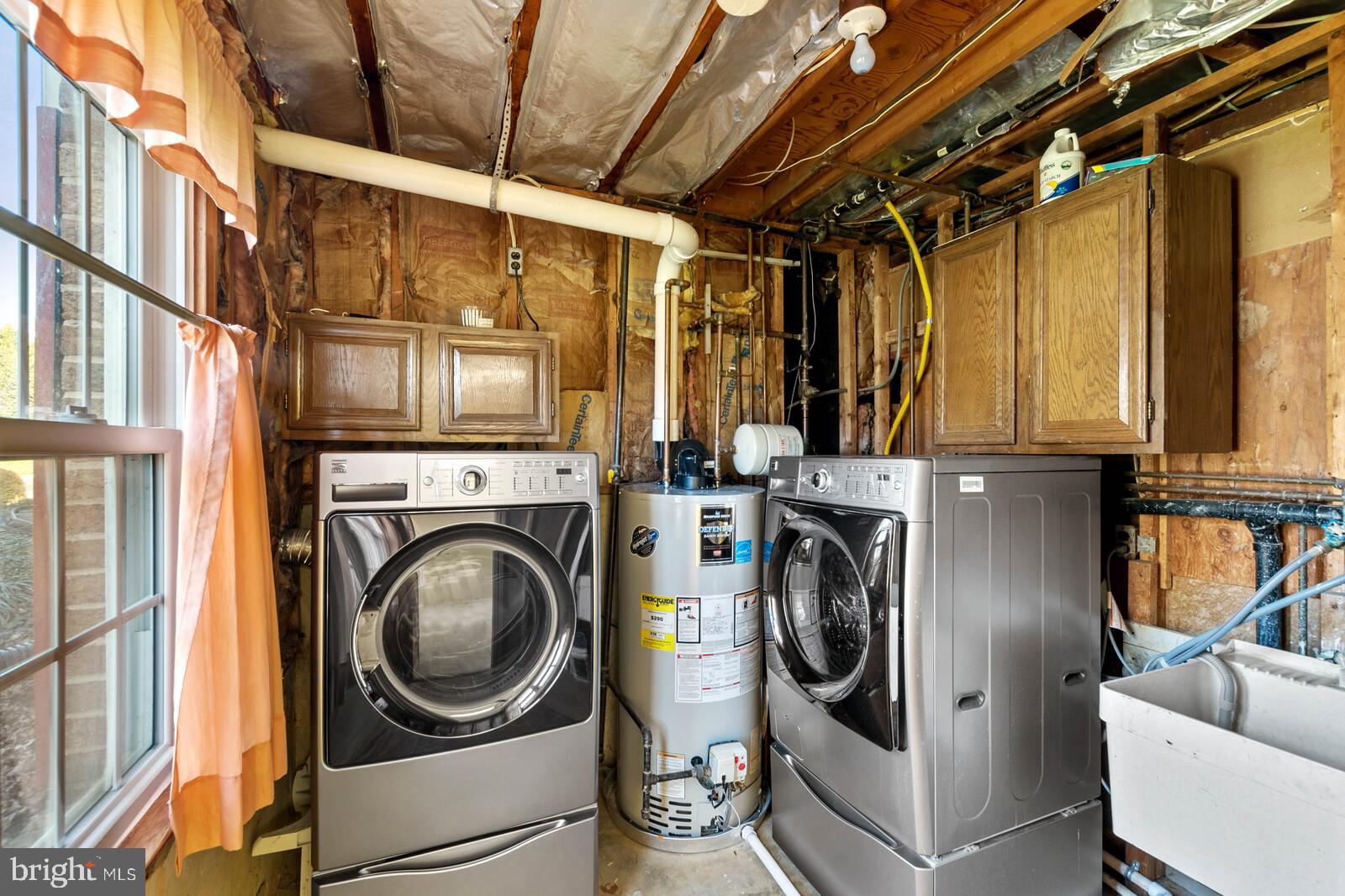 CINNAMON CREEK - Residential Lease