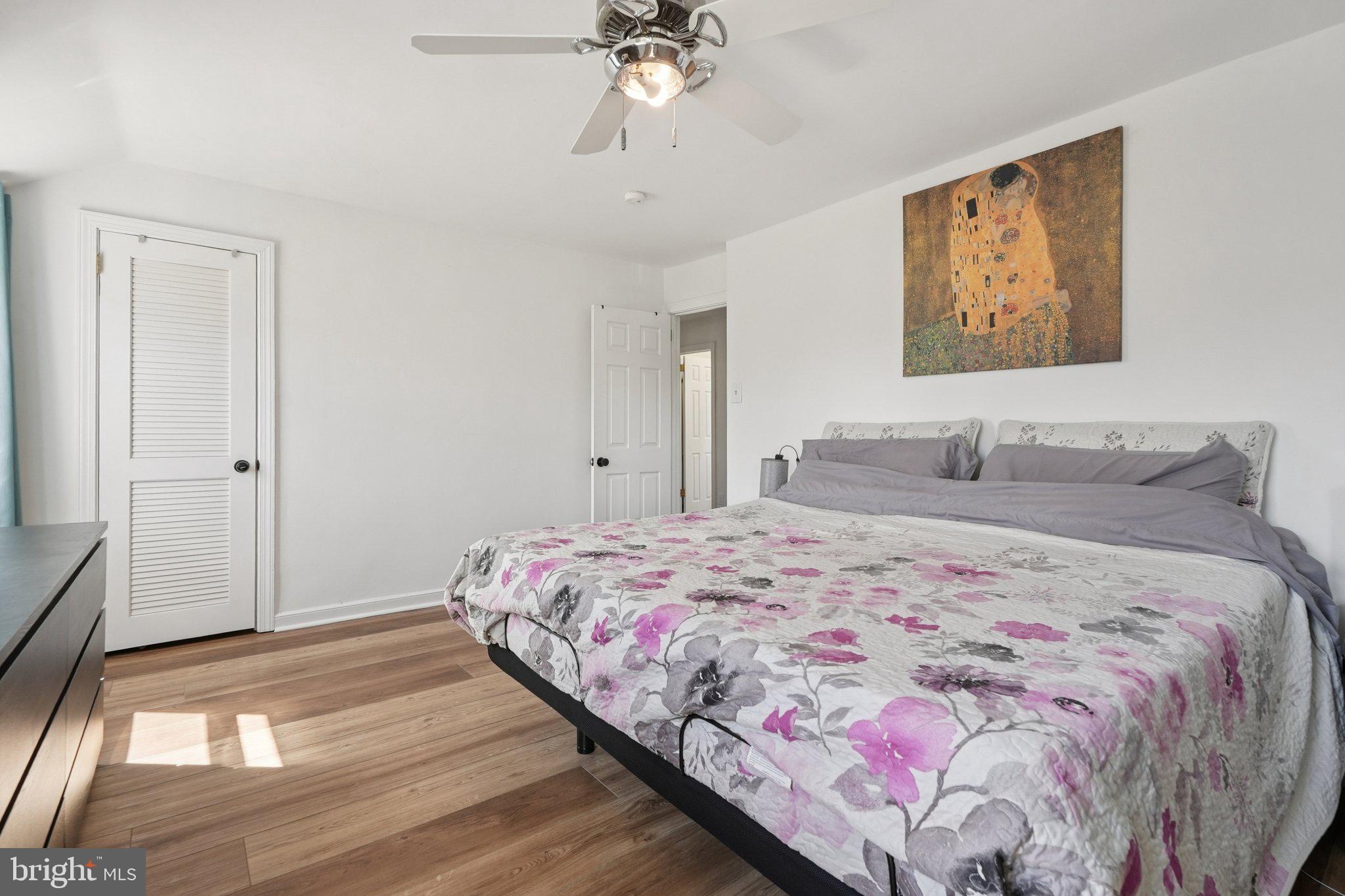 LYNNWOOD - Residential