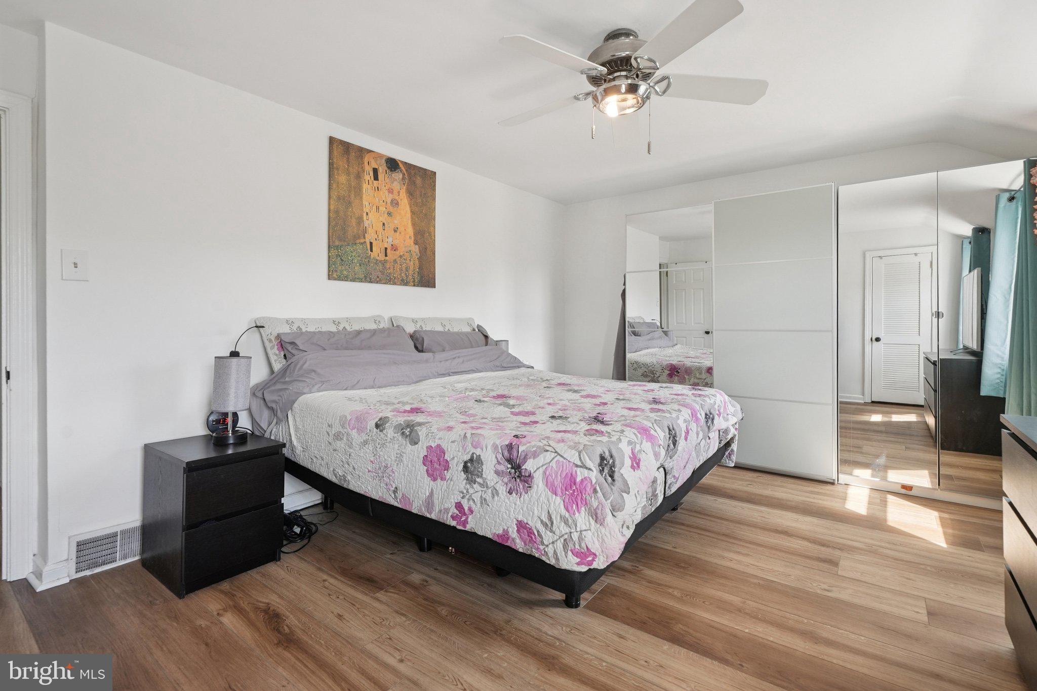 LYNNWOOD - Residential