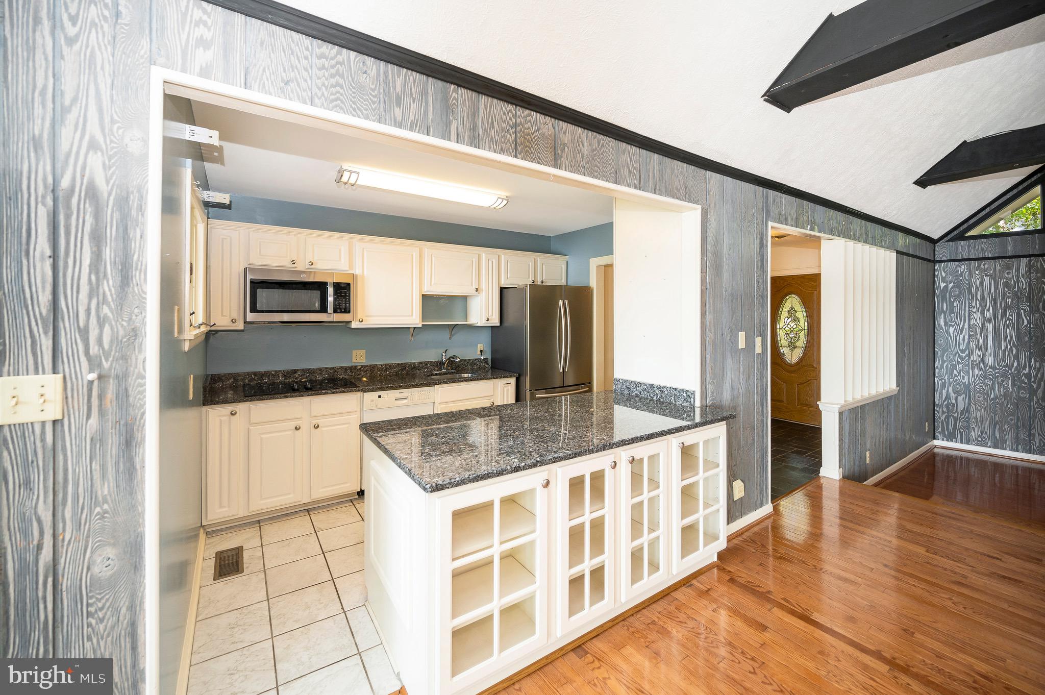 LAKE OF THE WOODS - Residential