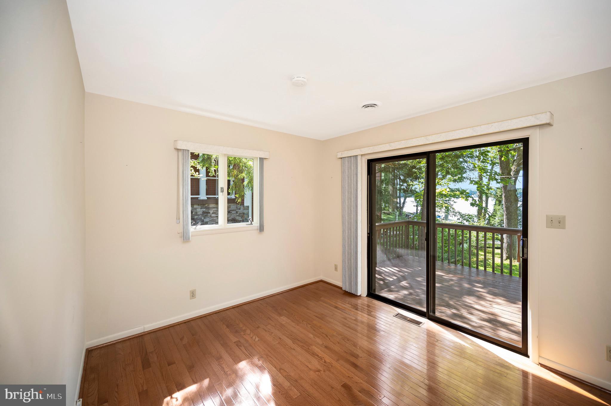 LAKE OF THE WOODS - Residential