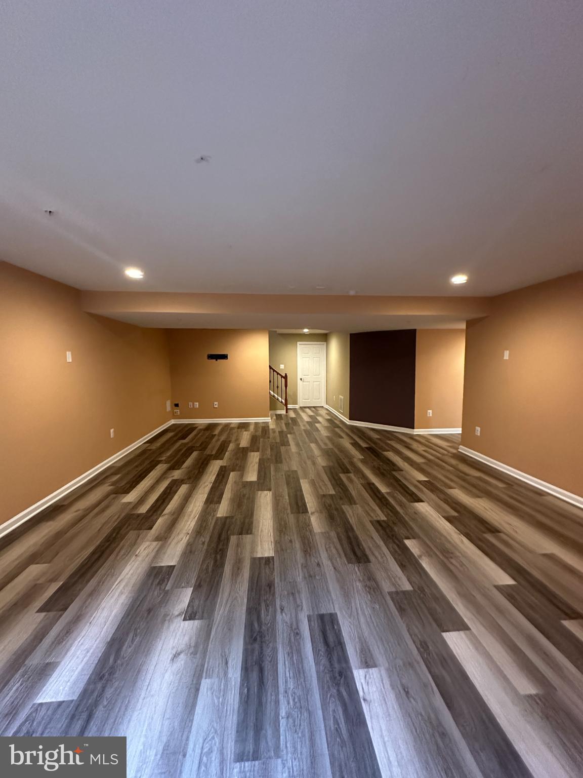 CLARKSBURG VILLAGE - Residential Lease