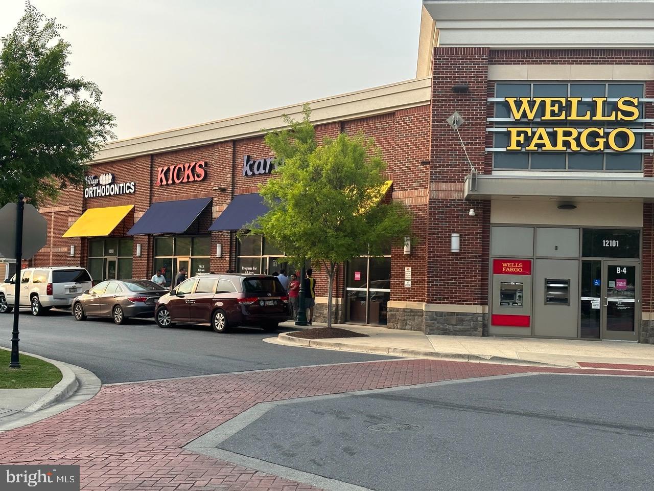 CLARKSBURG VILLAGE - Residential Lease