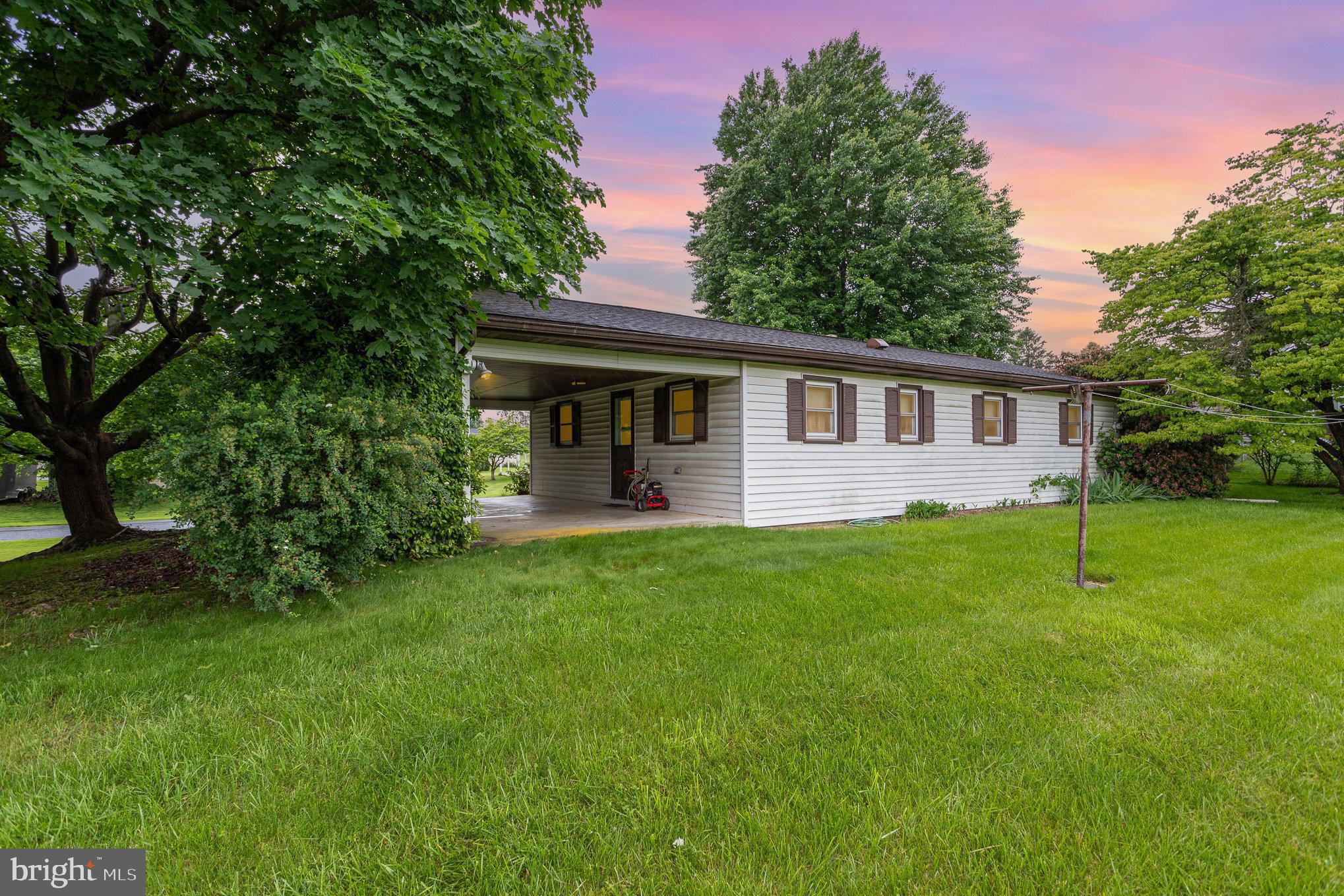 CARLISLE MANOR - Residential
