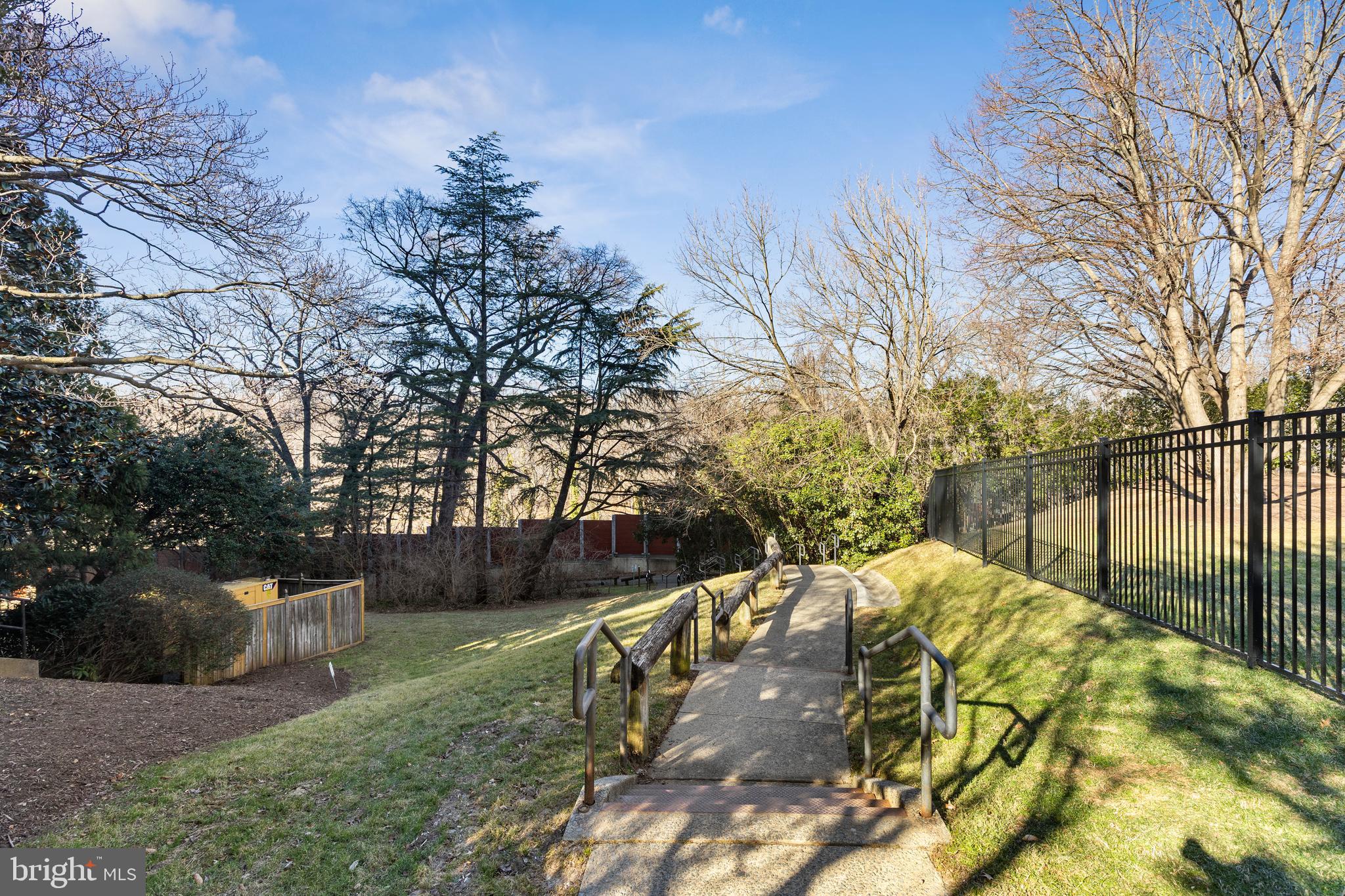 CIRCLE CONDOMINIUMS - Residential