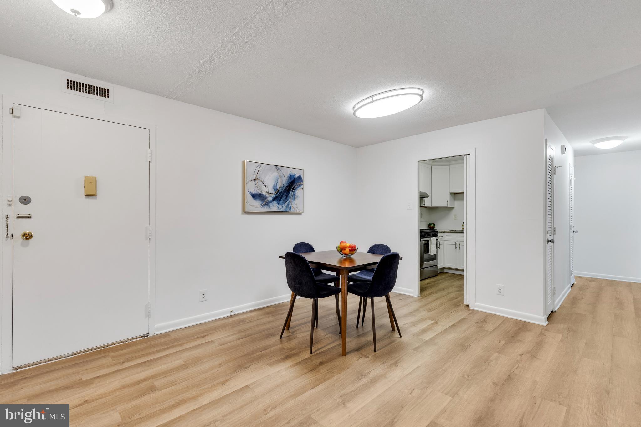 CIRCLE CONDOMINIUMS - Residential