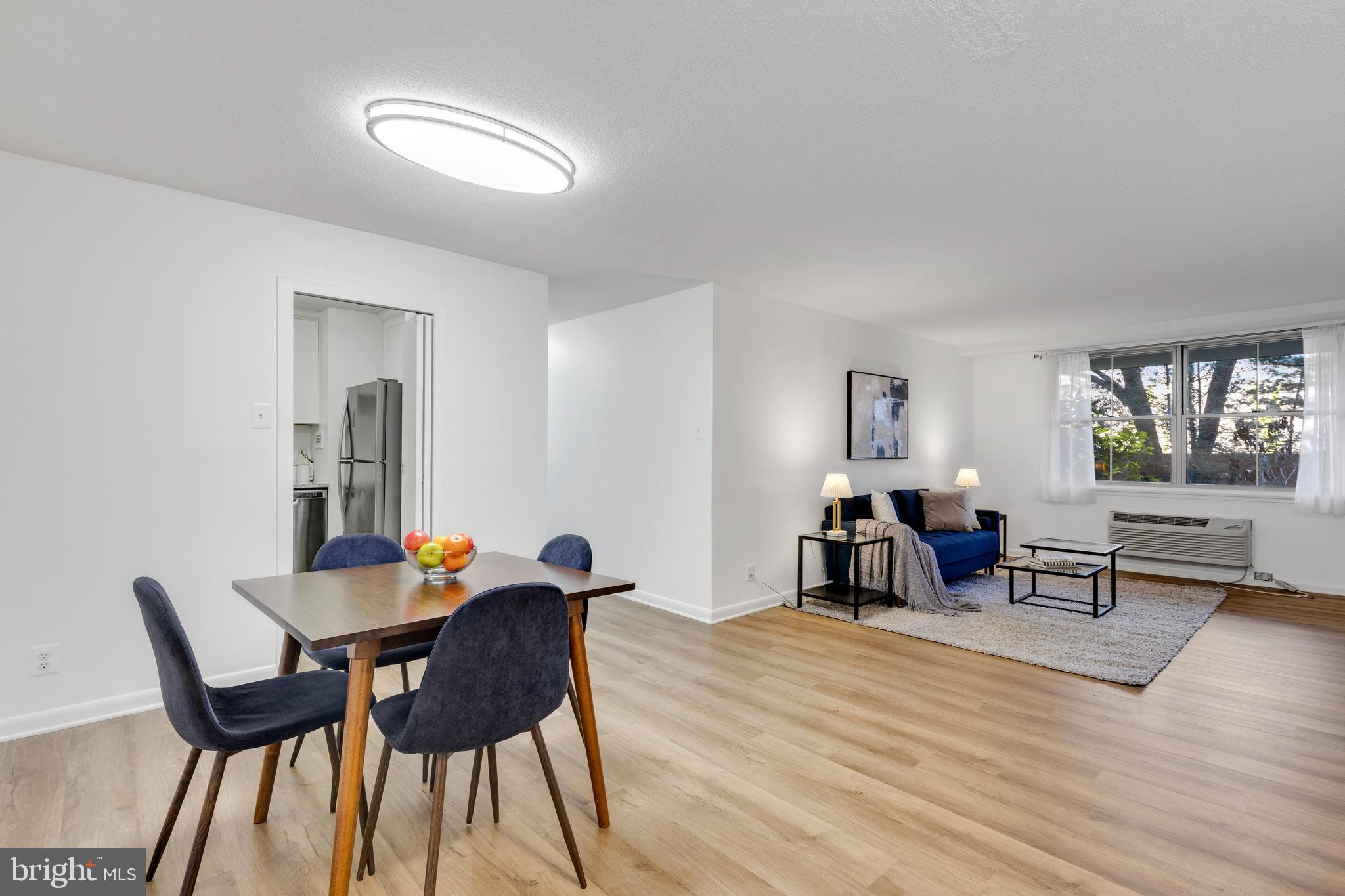 CIRCLE CONDOMINIUMS - Residential