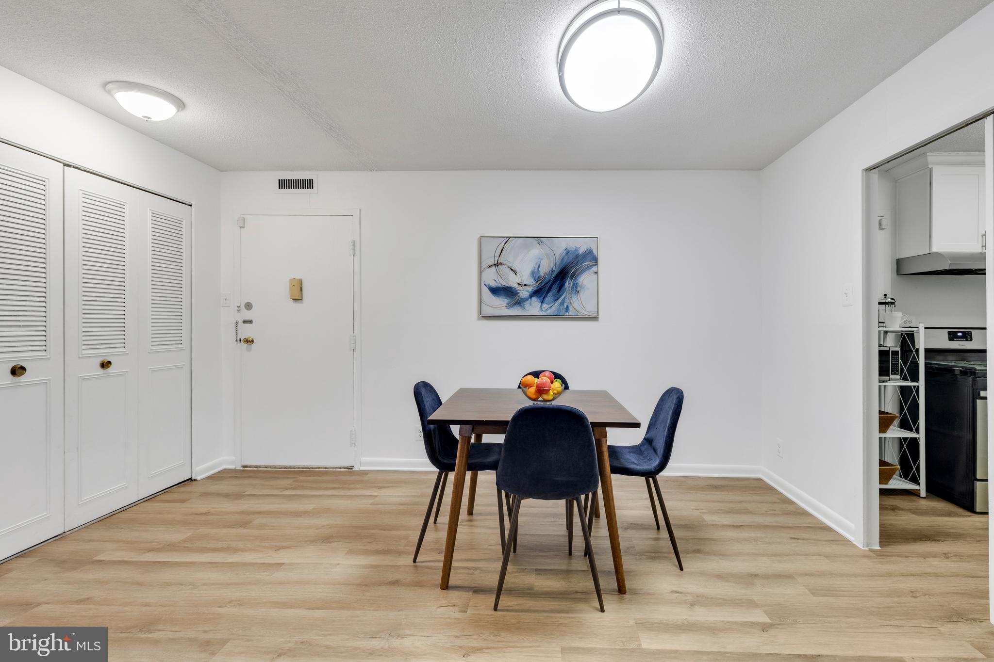 CIRCLE CONDOMINIUMS - Residential