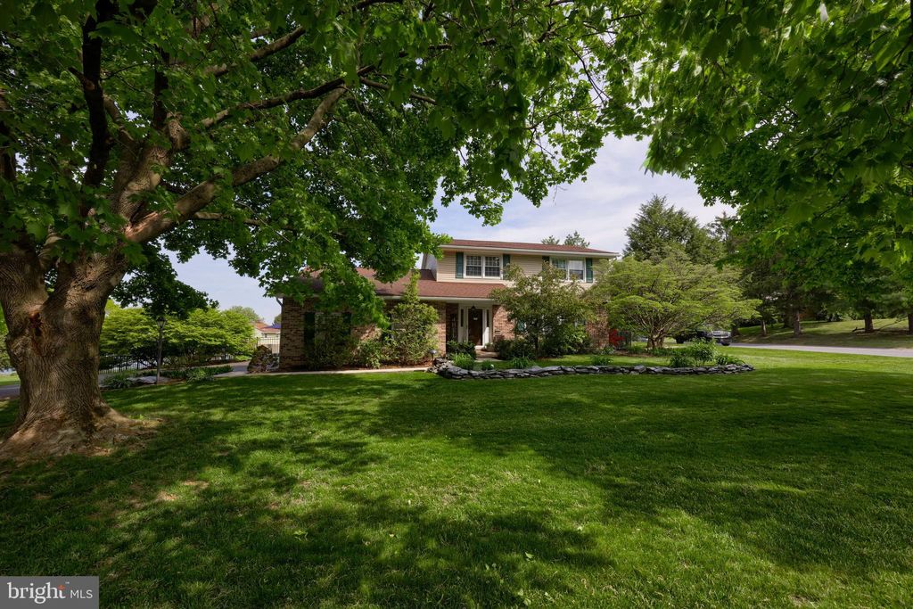 Photo of 465 Revere Road, Lancaster, PA 17601 (MLS # PALA2050608)
