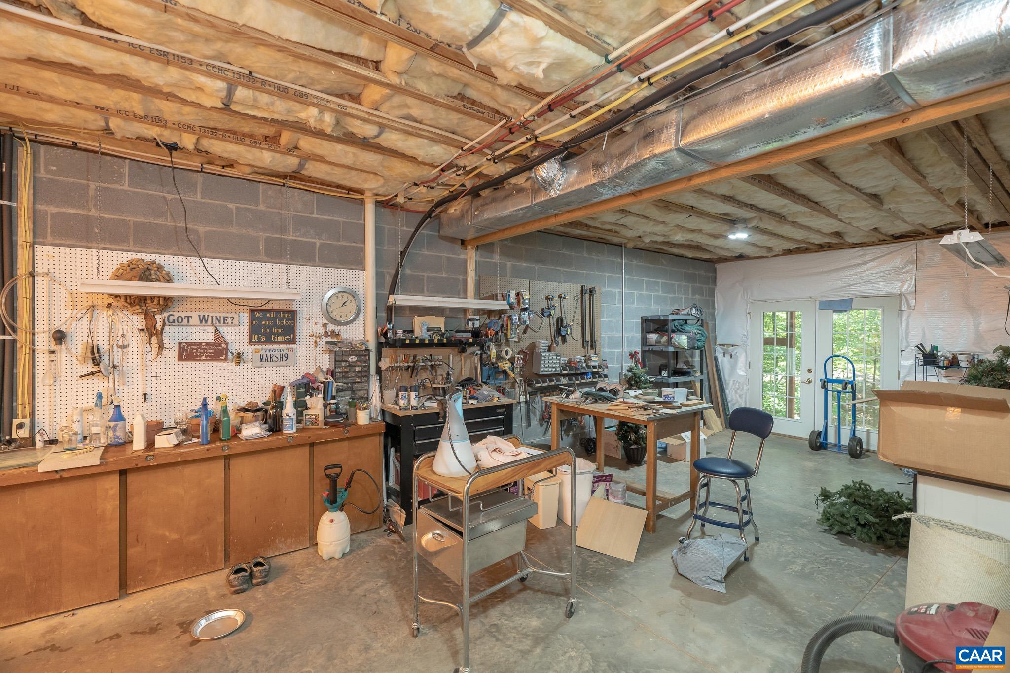 LAKE MONTICELLO - Residential