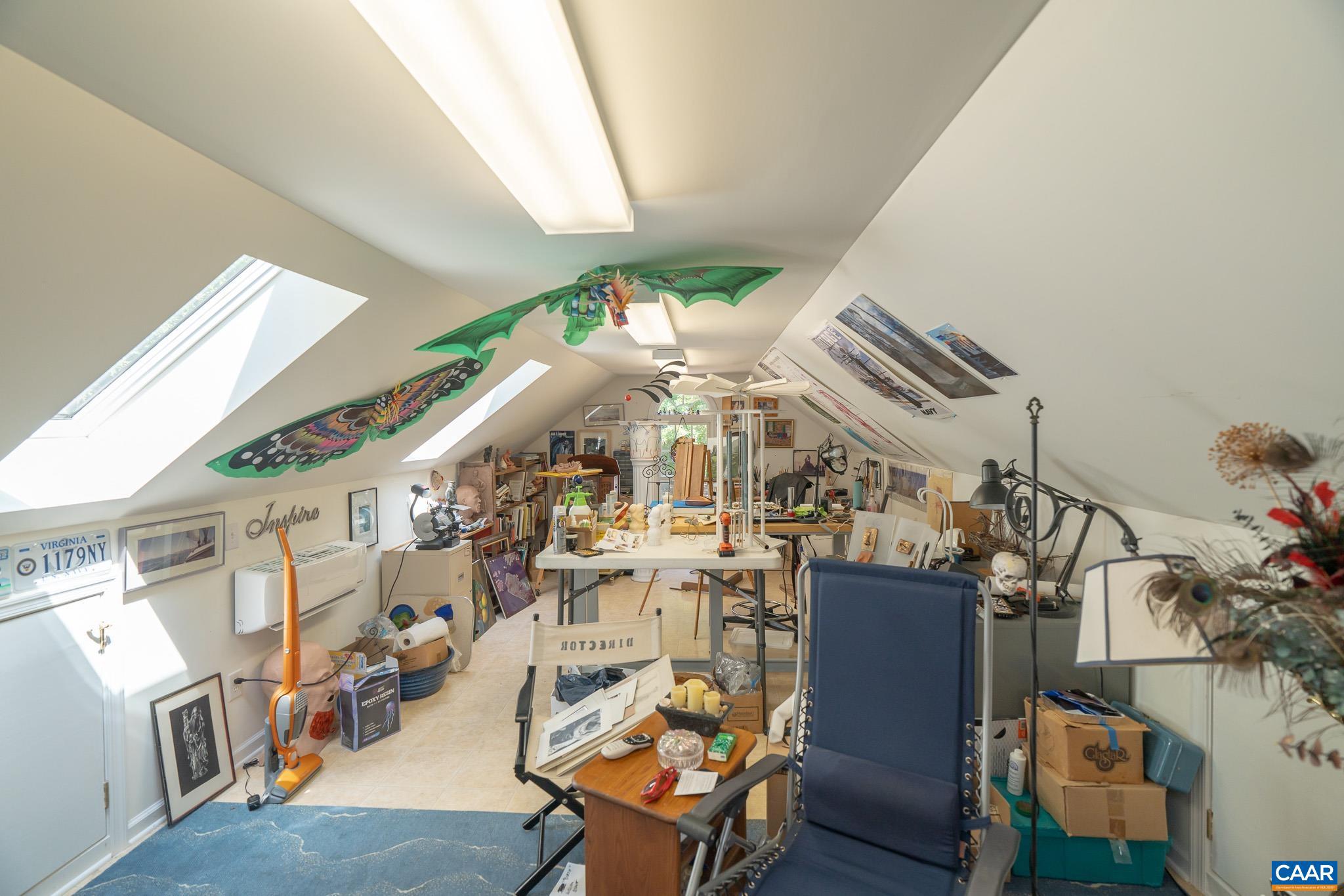 LAKE MONTICELLO - Residential