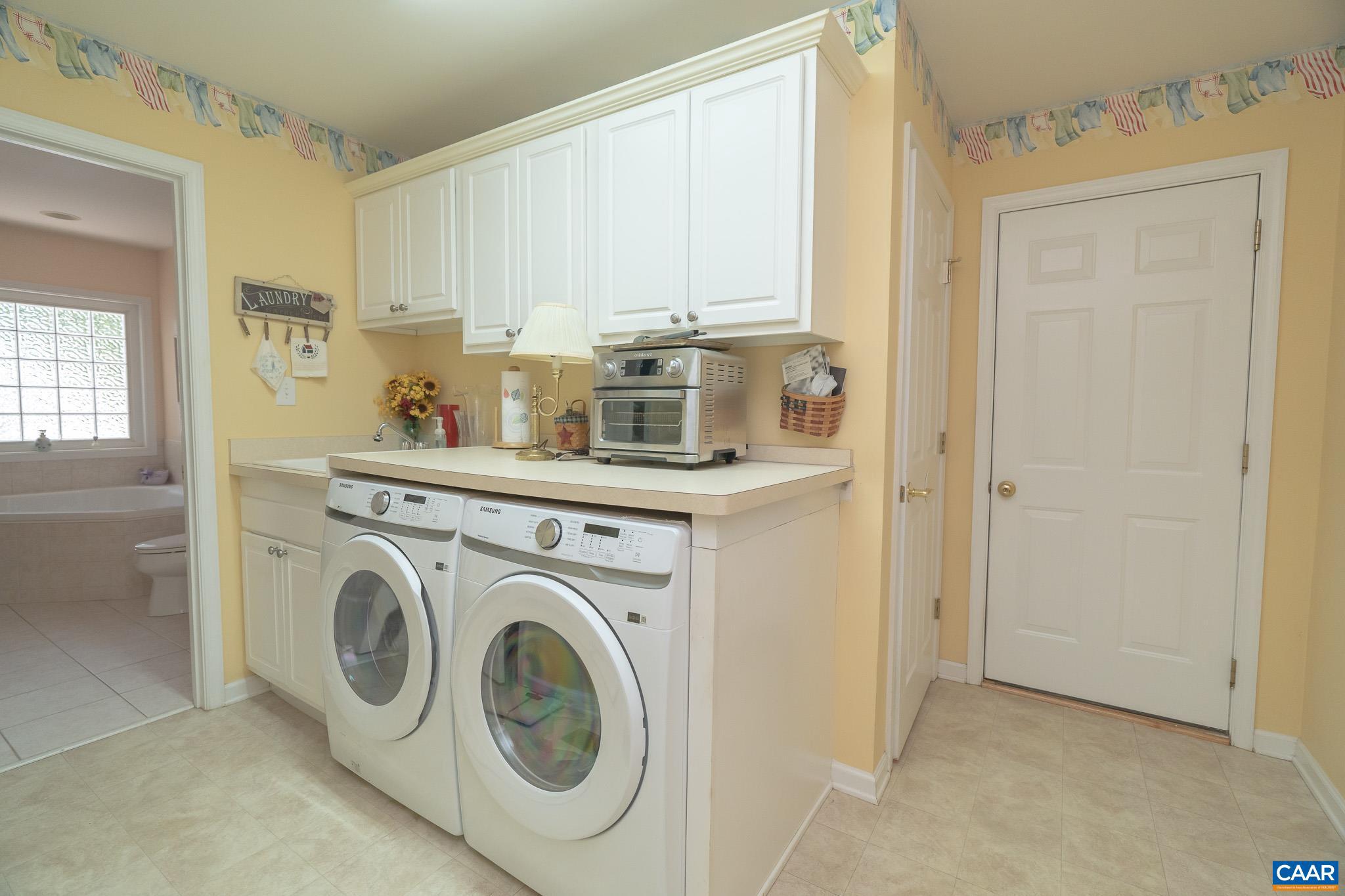 LAKE MONTICELLO - Residential