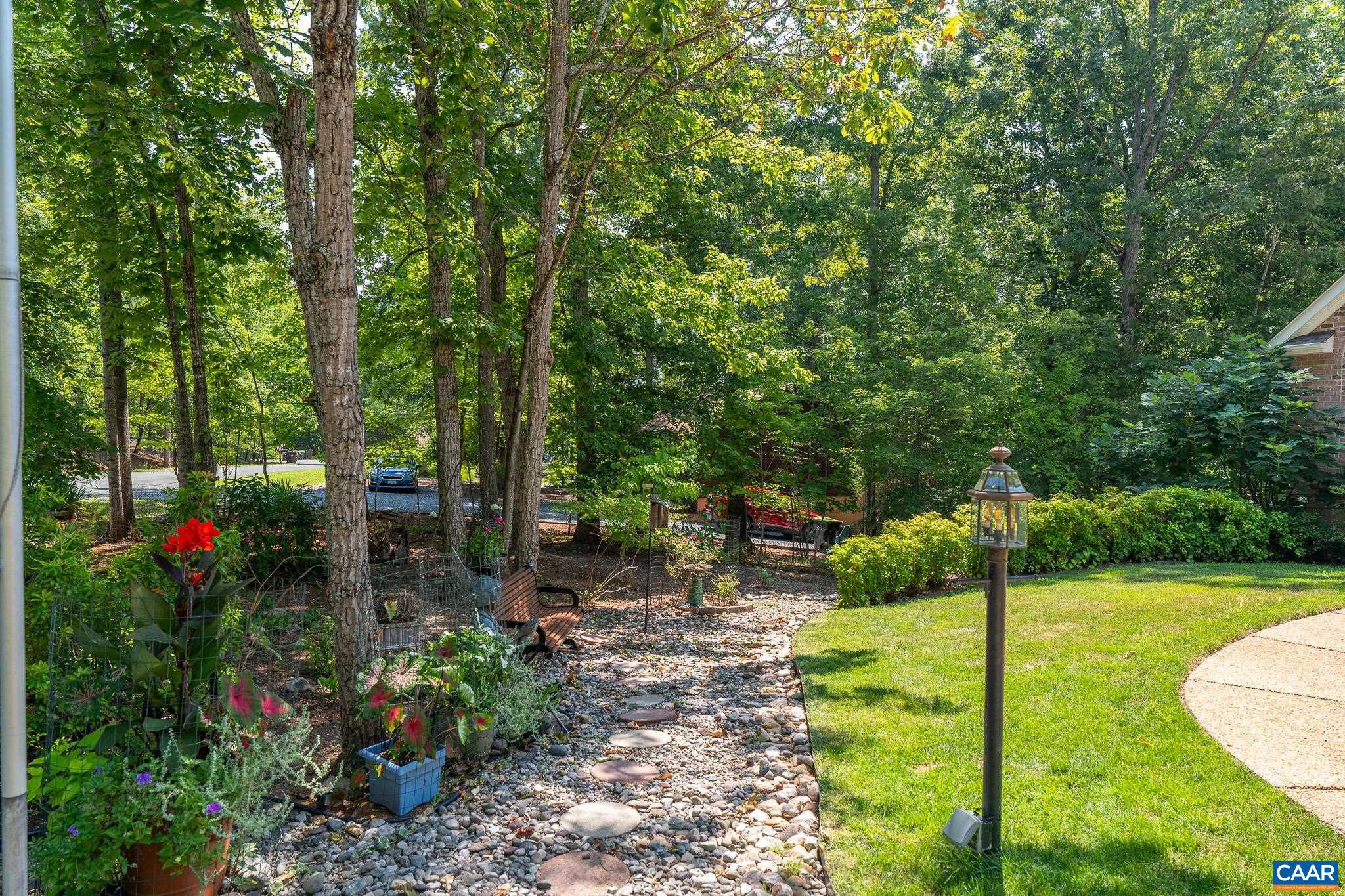 LAKE MONTICELLO - Residential