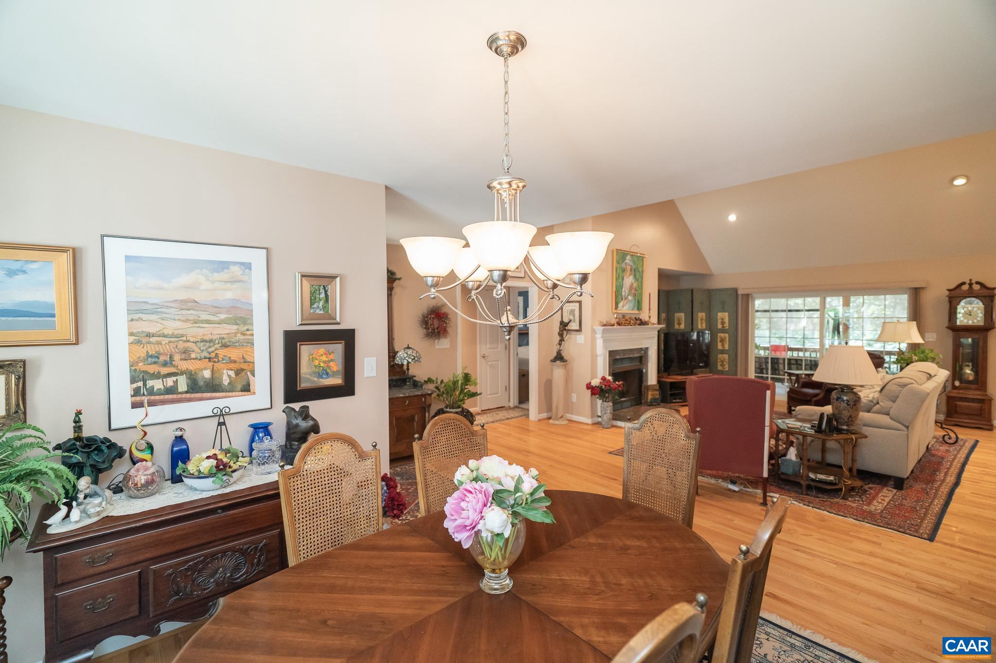 LAKE MONTICELLO - Residential