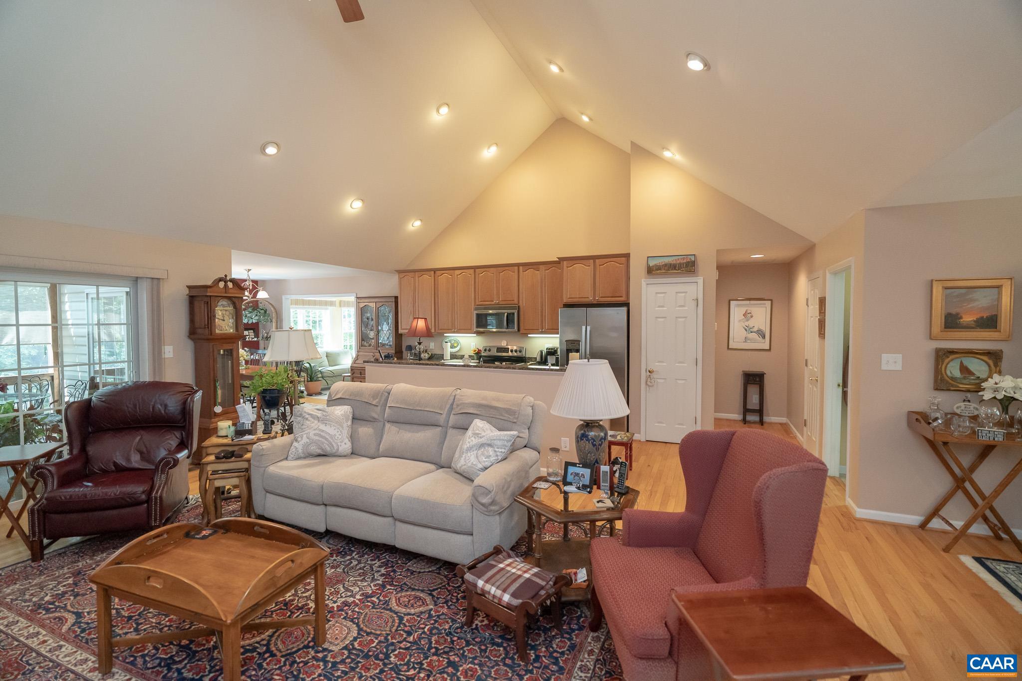 LAKE MONTICELLO - Residential