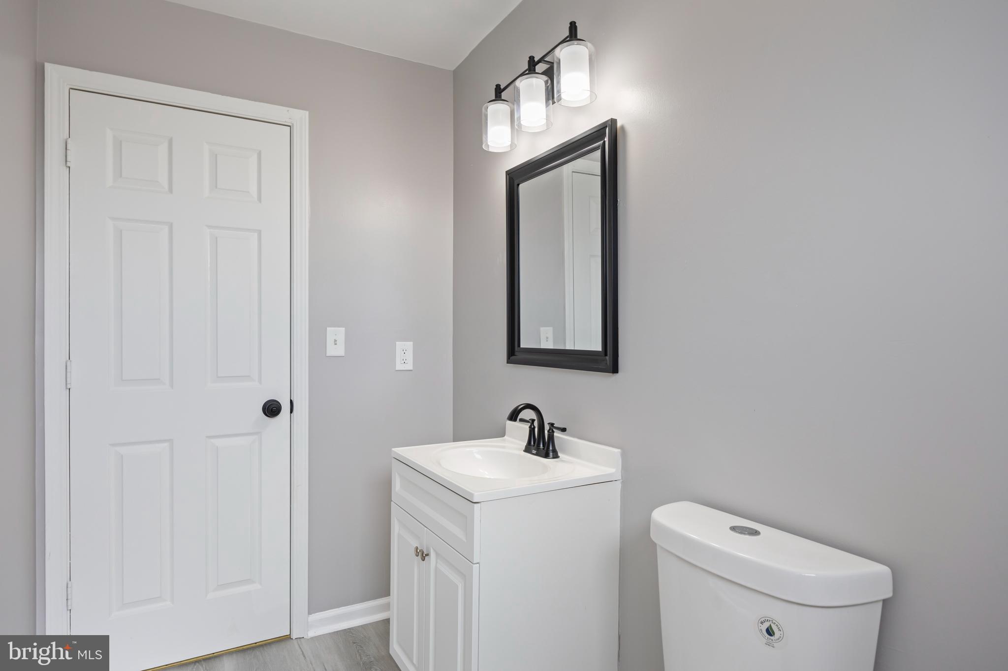 GARWYN OAKS - Residential Lease