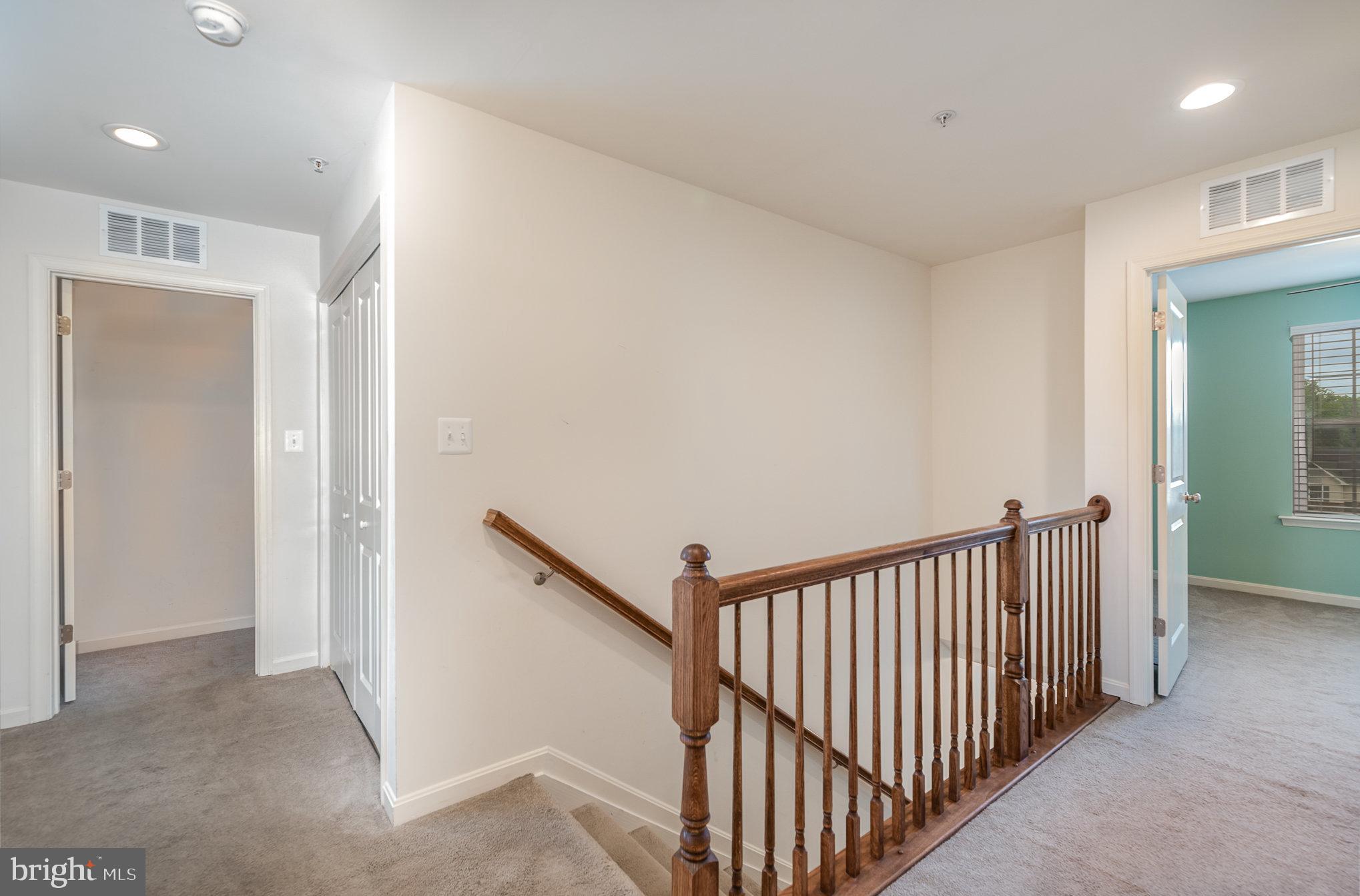 SOUTH STREAM - Residential