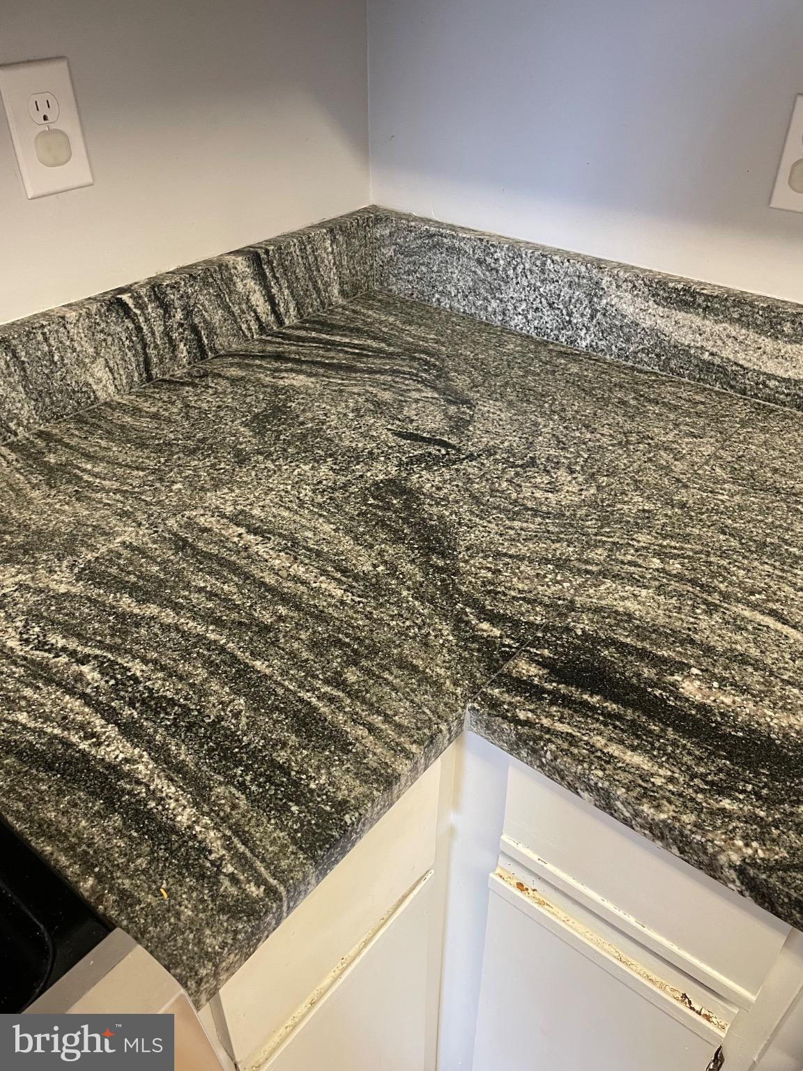 PARKWAY CONDOMINIUMS - Residential