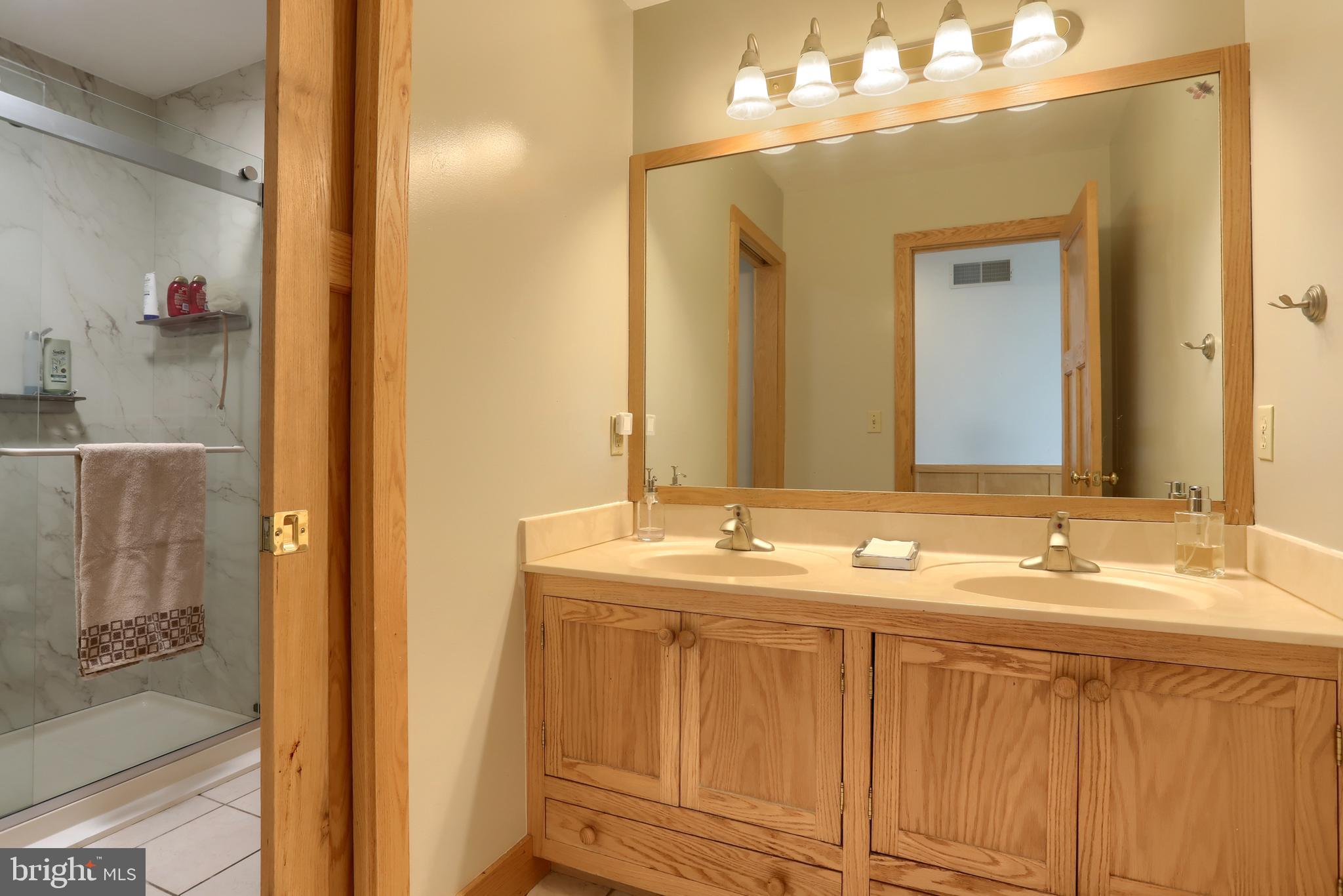 GRAYSTONE FARMS - Residential