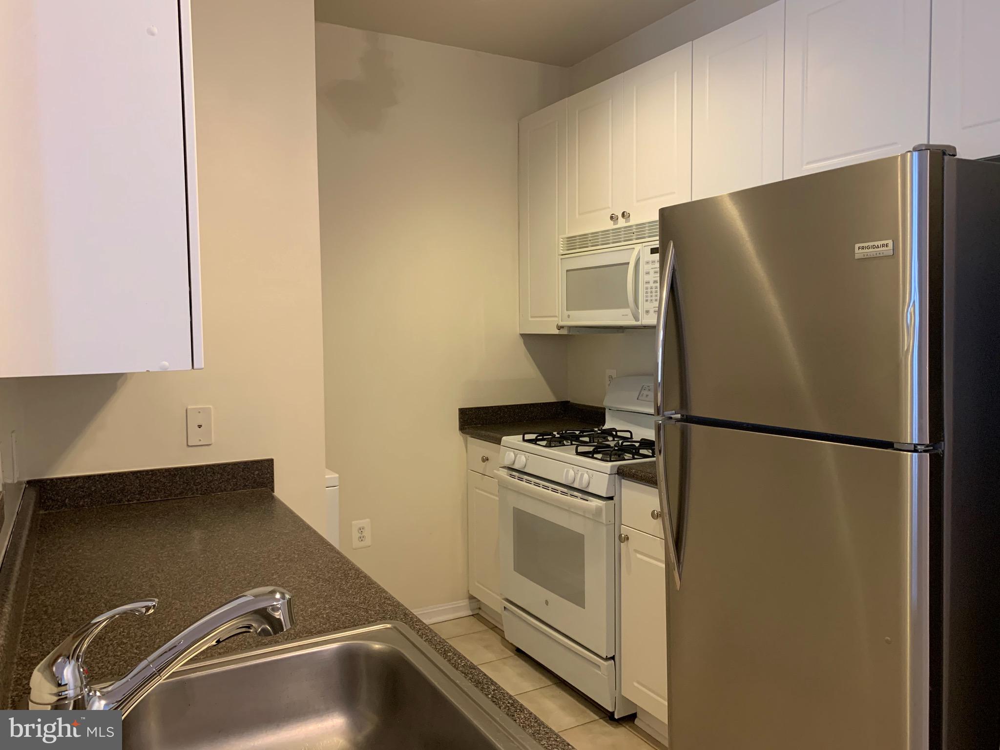 2791 CENTERBORO DRIVE 385