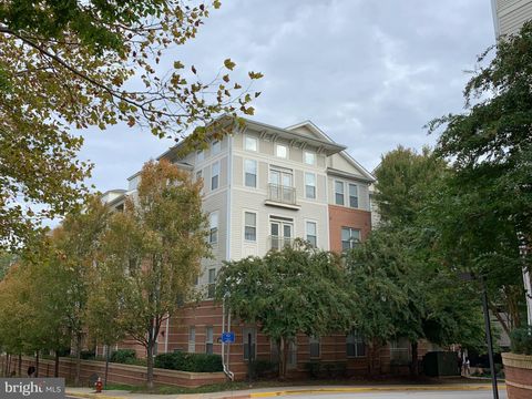 2791 CENTERBORO DRIVE 385 VIENNA VA 22181