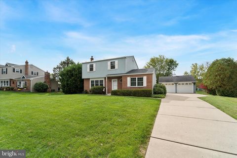 2020 DAVIS NORRISTOWN PA 19403