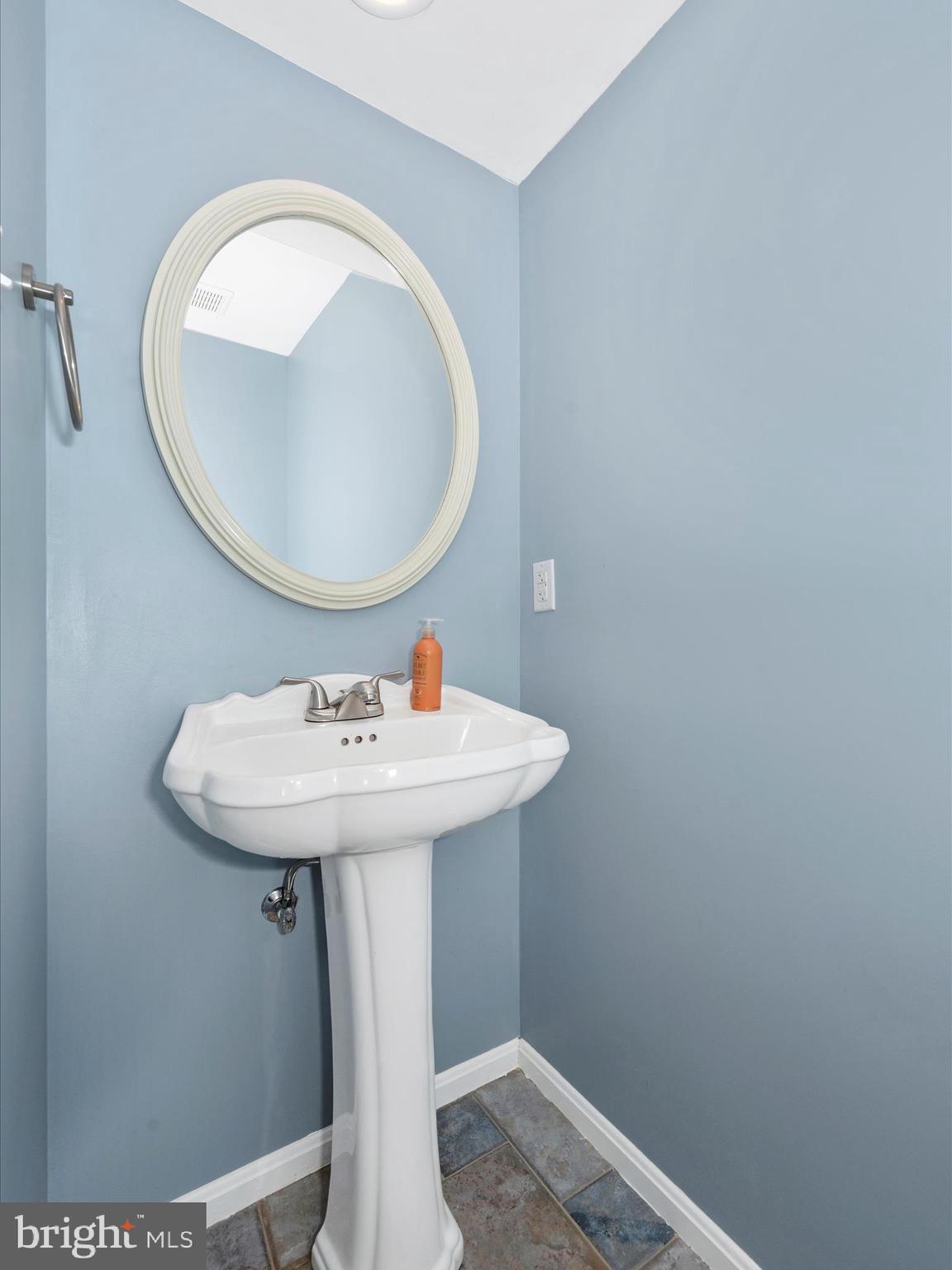 FAIRWAY ISLAND - Residential