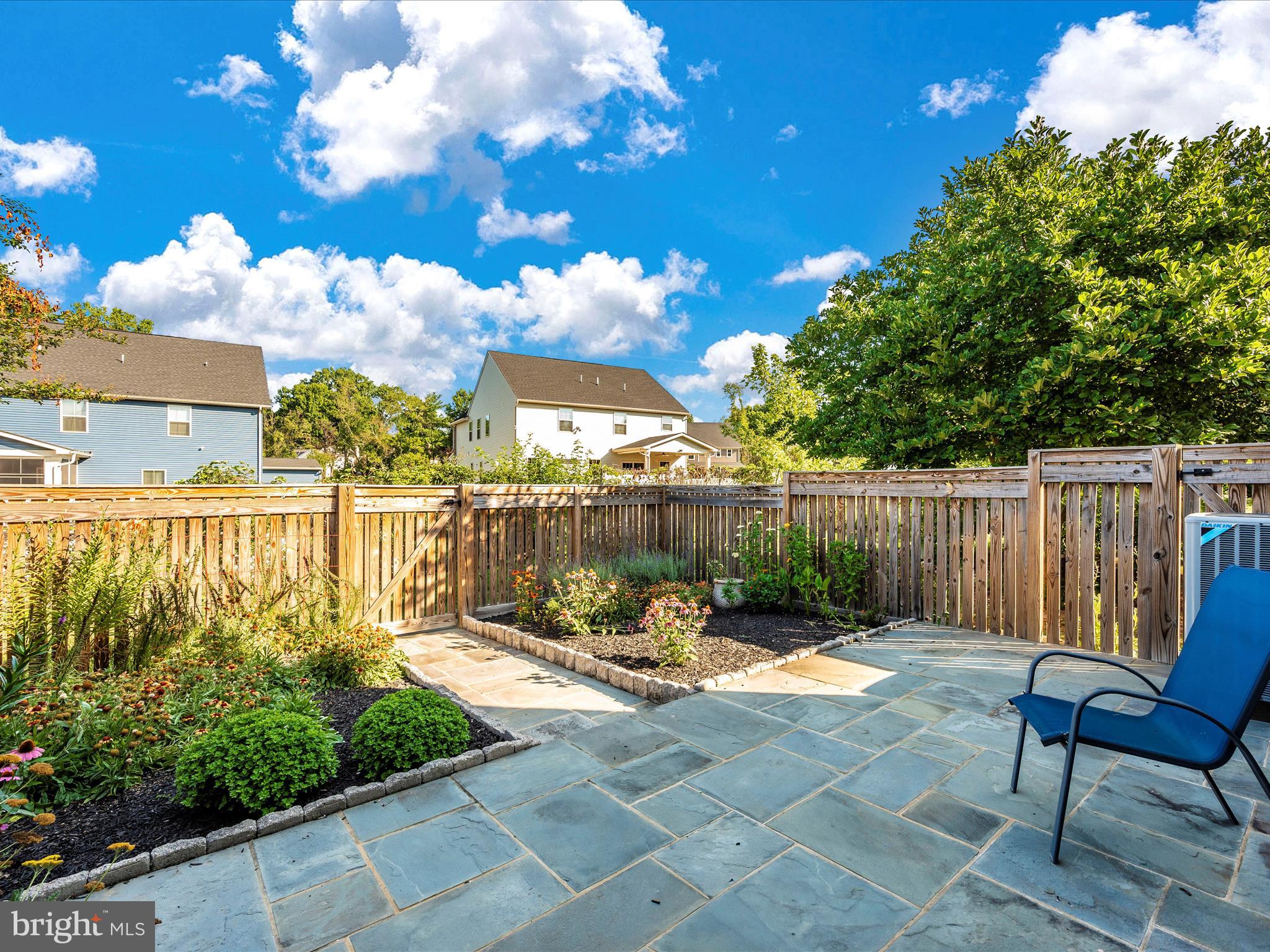 FAIRWAY ISLAND - Residential