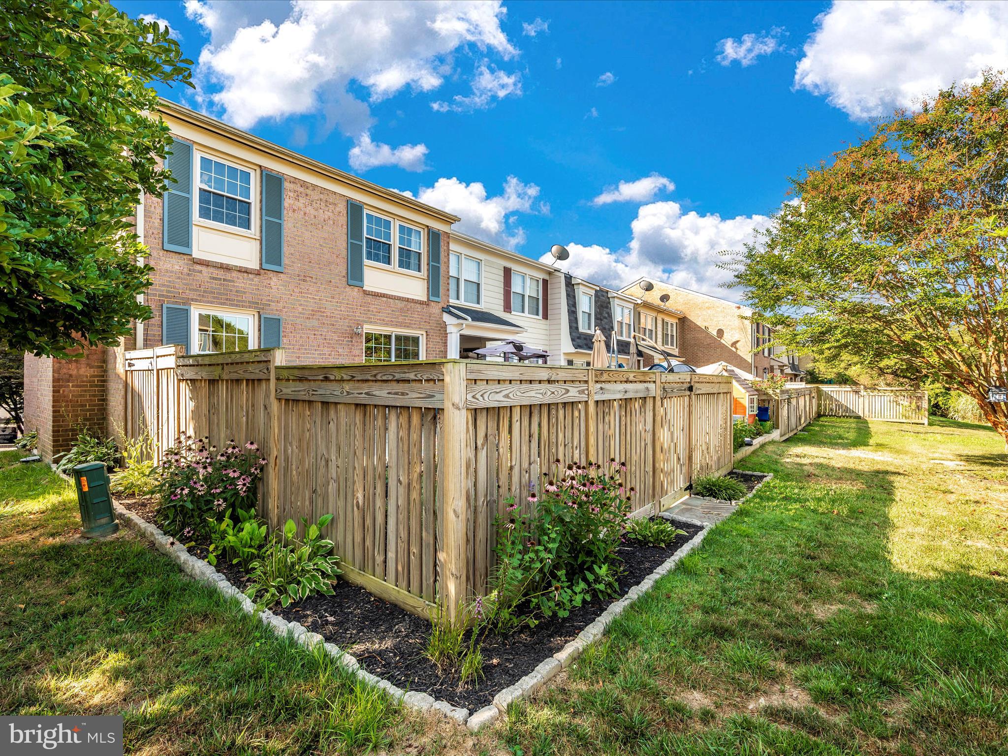 FAIRWAY ISLAND - Residential