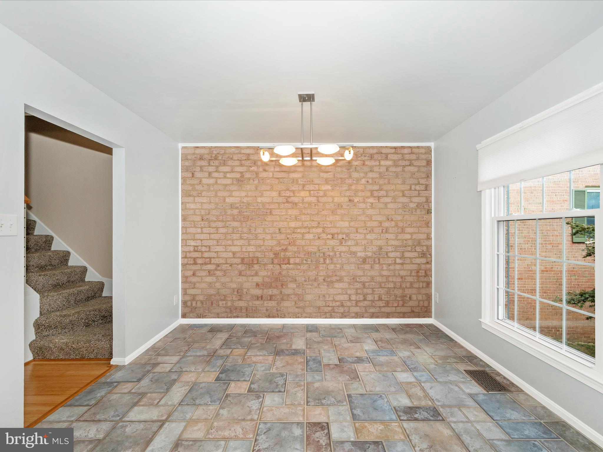 FAIRWAY ISLAND - Residential